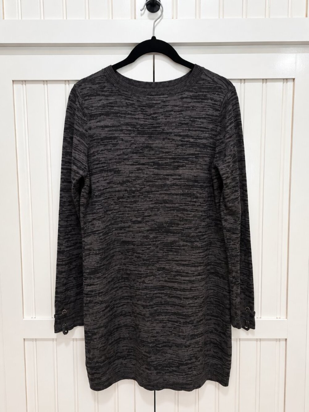 IZ Byer XL Gray Black Marled Lace-Up Sweater Tunic Top - Picture 2 of 4